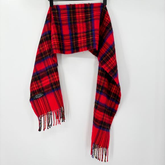 Lot of 3 Winter Scarves Knit Stripe Reindeer Fringe Red Plaid Fleece Acrylic - Picture 9 of 11